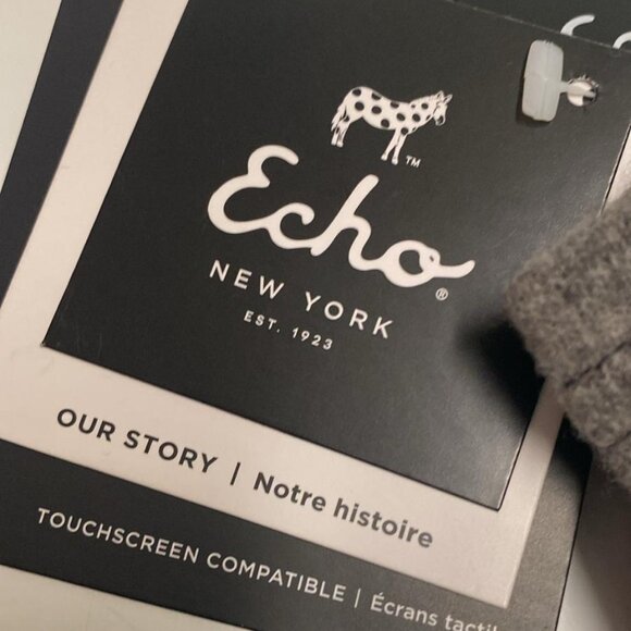 Echo Women's Ruched Leather Glove - Picture 2 of 8